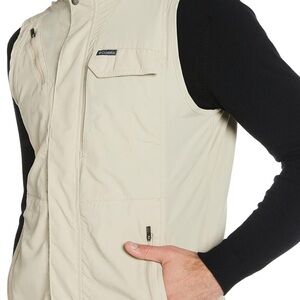 Columbia Men's Am0173 Silver Ridge Ii Vest  Light gray